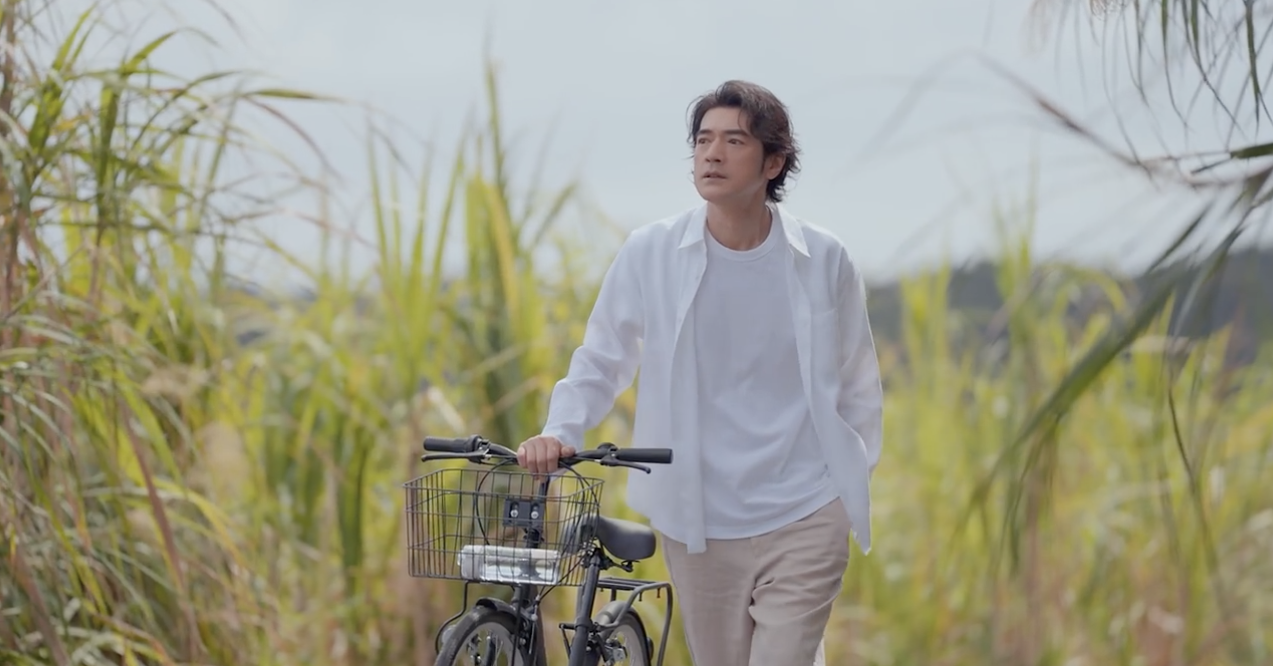 MUJI发布"自然有生活"品牌影片，诠释春夏汉麻系列生活美学